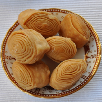 Chitale: Chirote 200 gms - Diwali celebrations